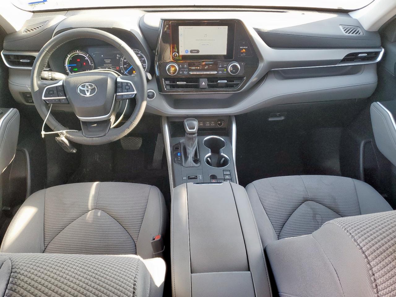 TOYOTA HIGHLANDER HYBRID LE