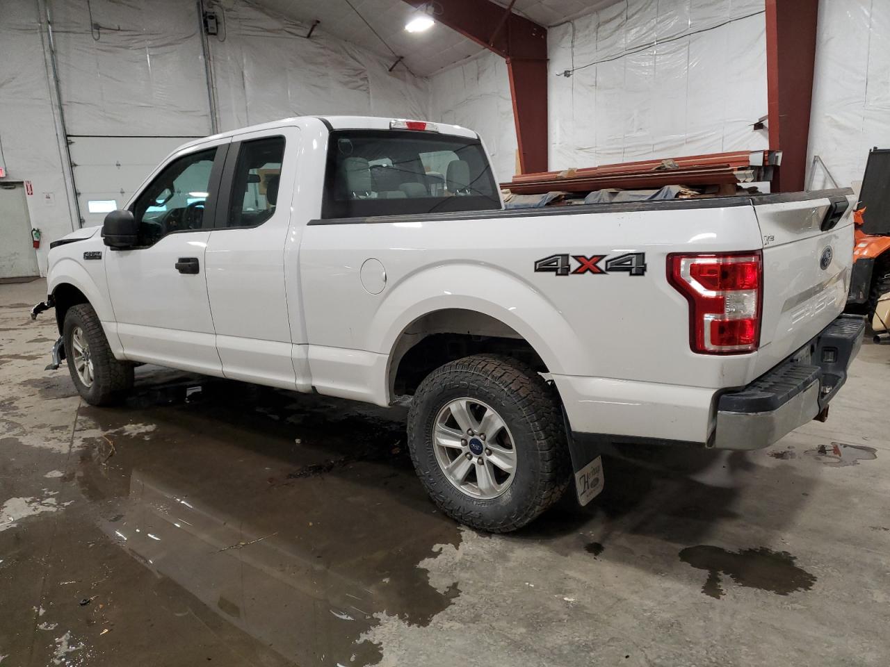 FORD F-150 SUPER CAB