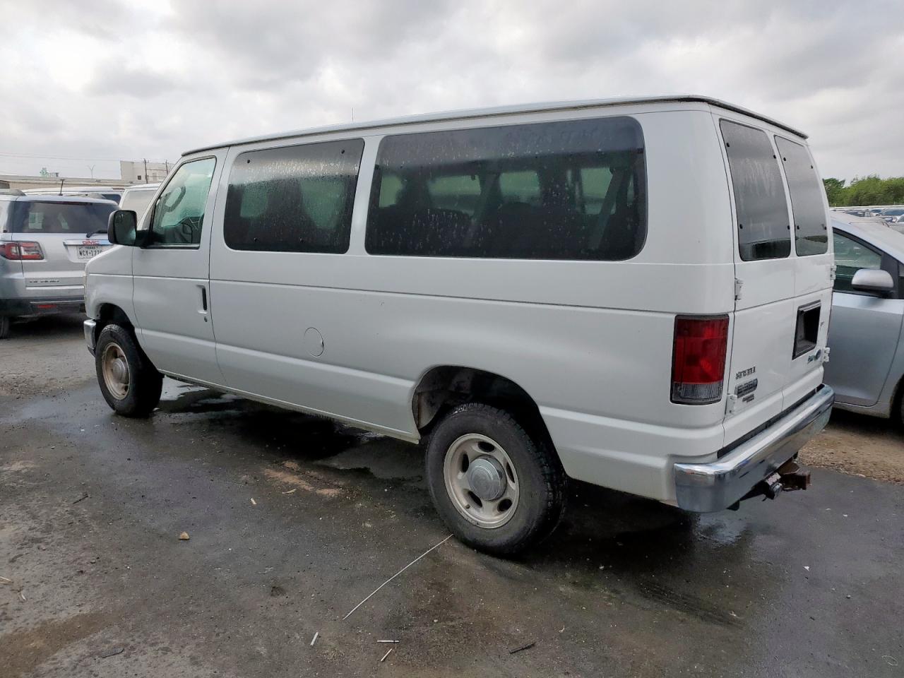 FORD ECONOLINE E350 SUPER DUTY WAGON