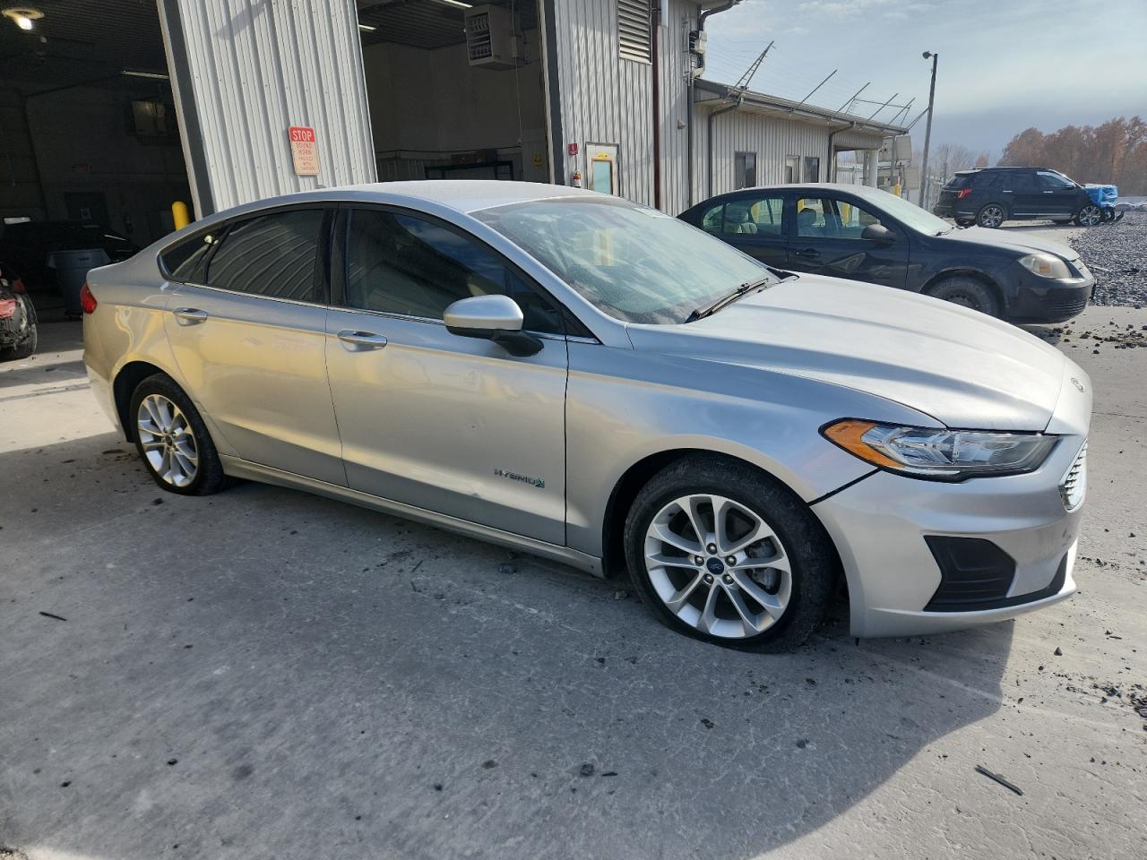 Lot #3301668651 2019 FORD FUSION SE