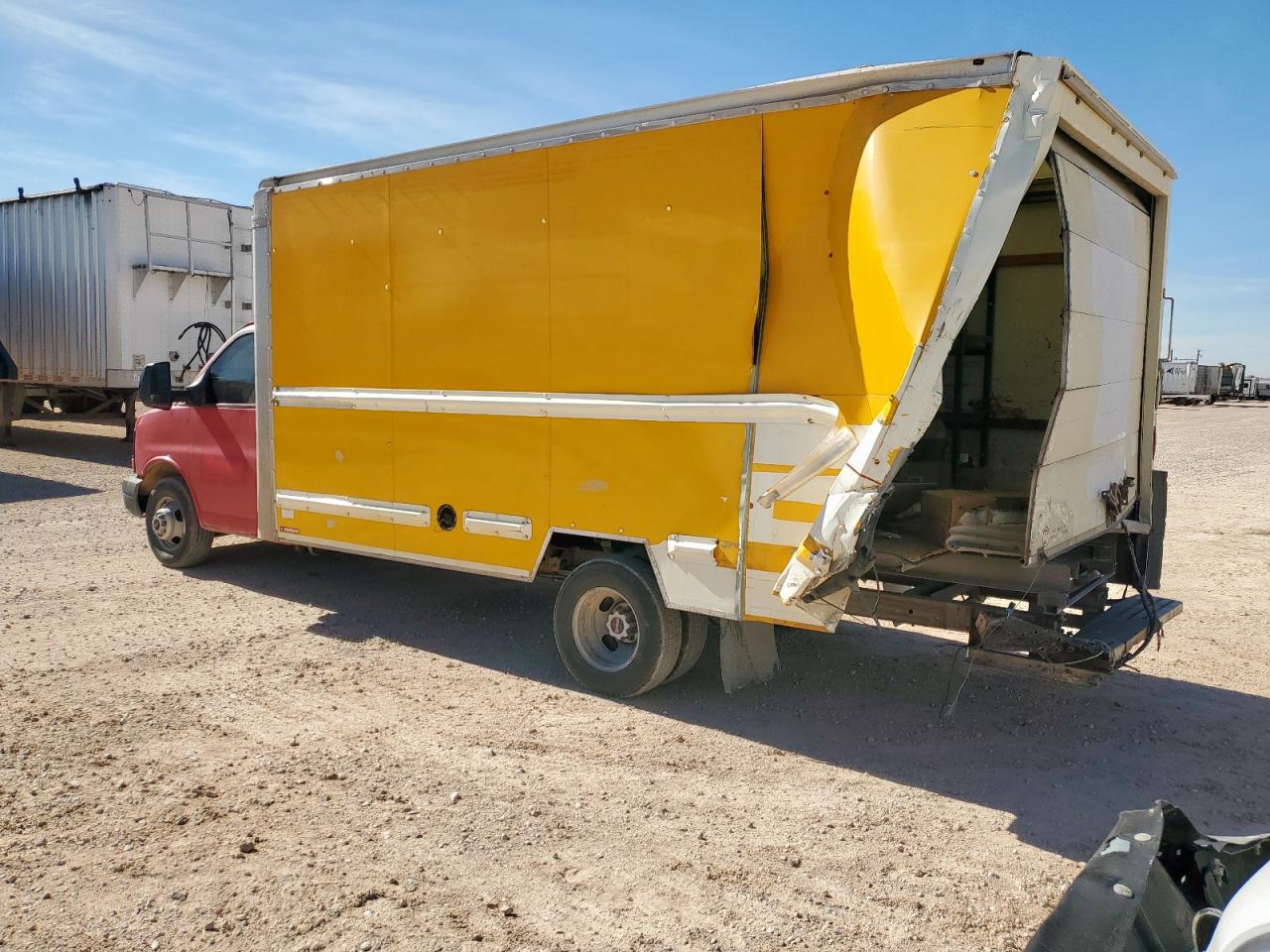 GMC SAVANA CUTAWAY G3500