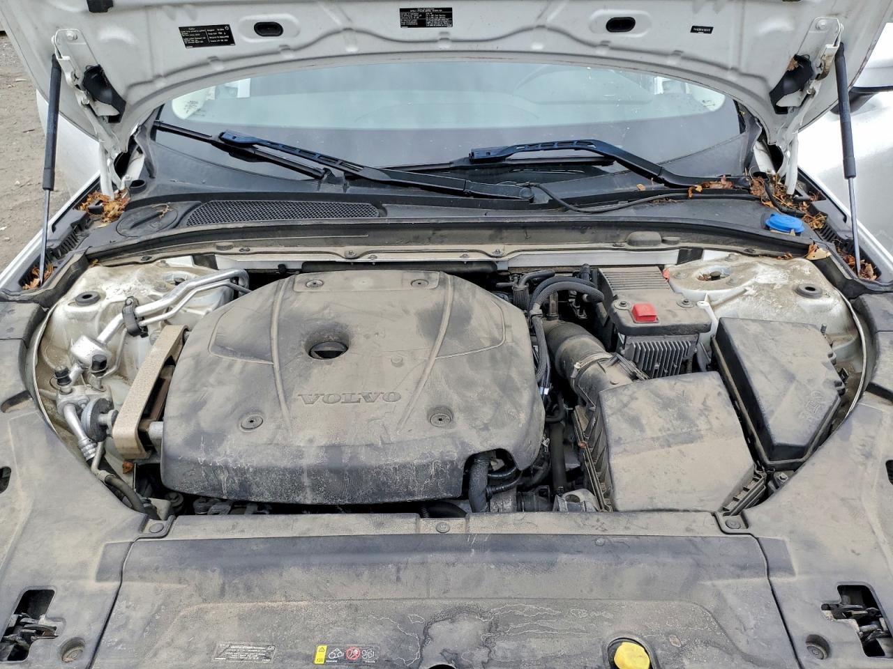 VOLVO V90 T5 MOMENTUM