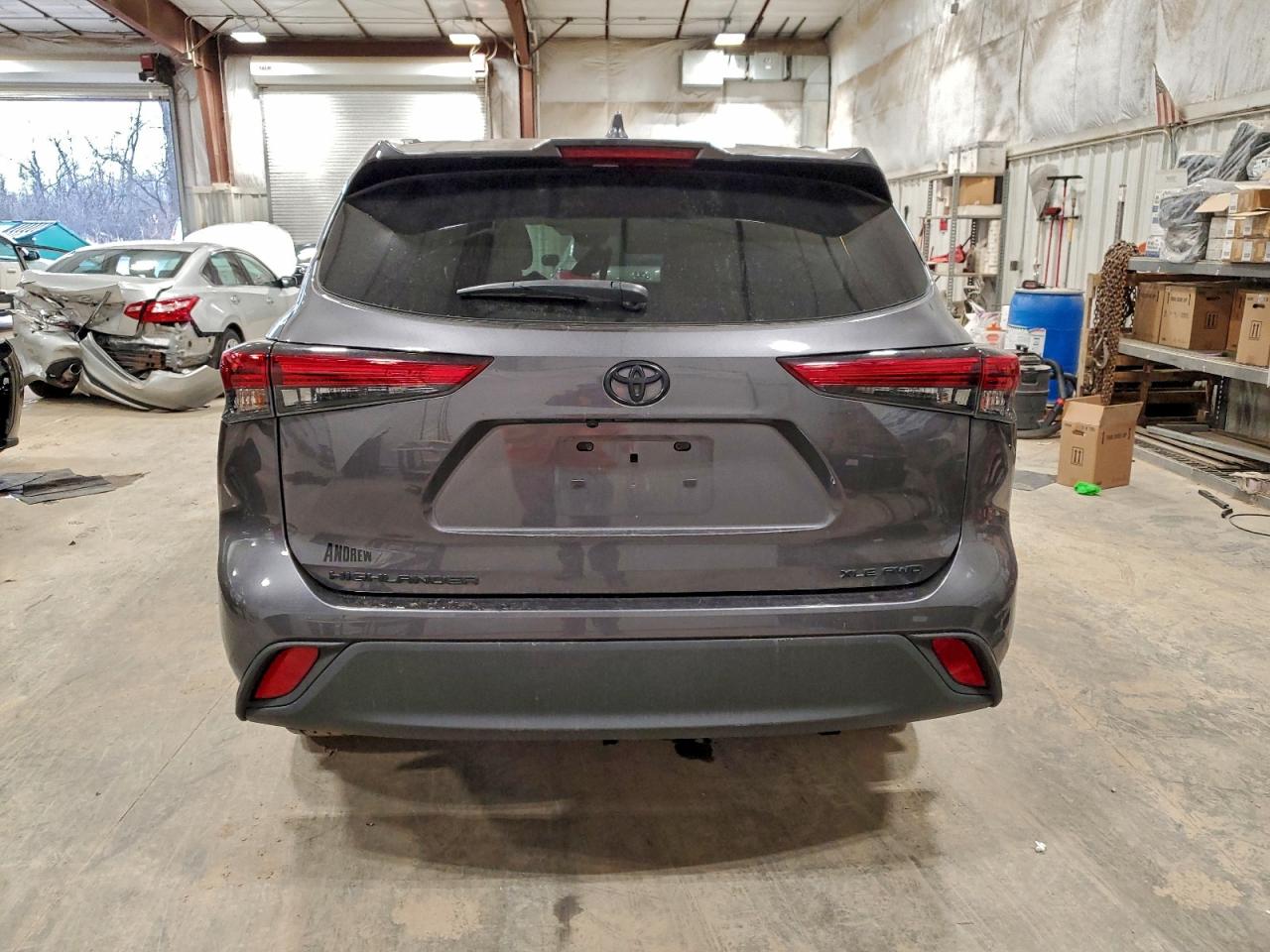 Lot #3316833665 2021 TOYOTA HIGHLANDER