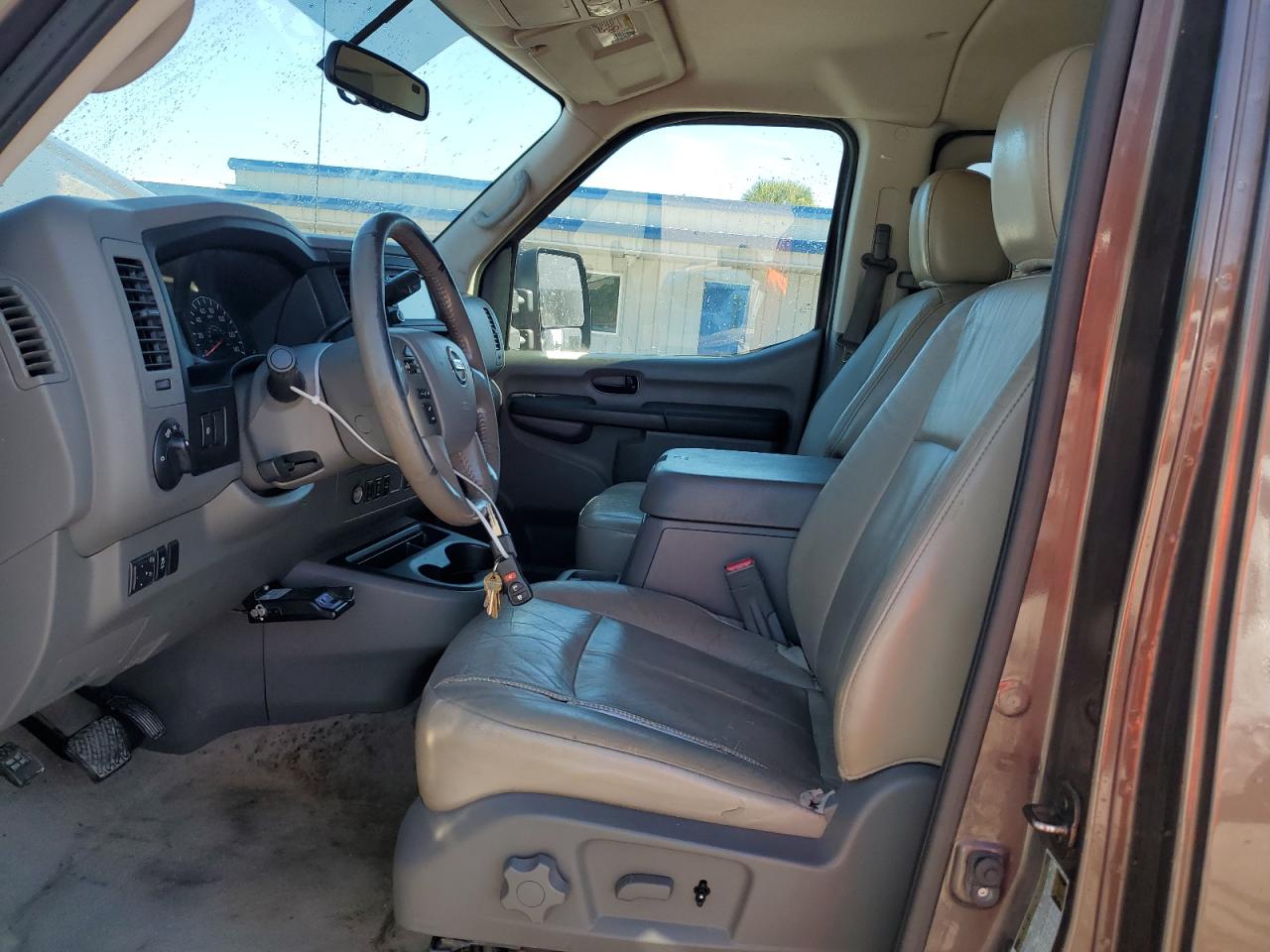 NISSAN NV3500 3500 S