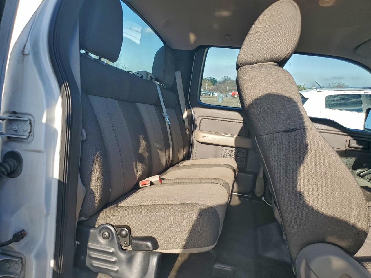 FORD F-150 SUPER CAB