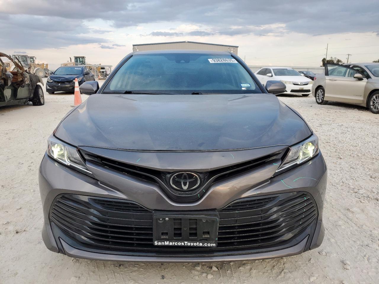 TOYOTA CAMRY LE