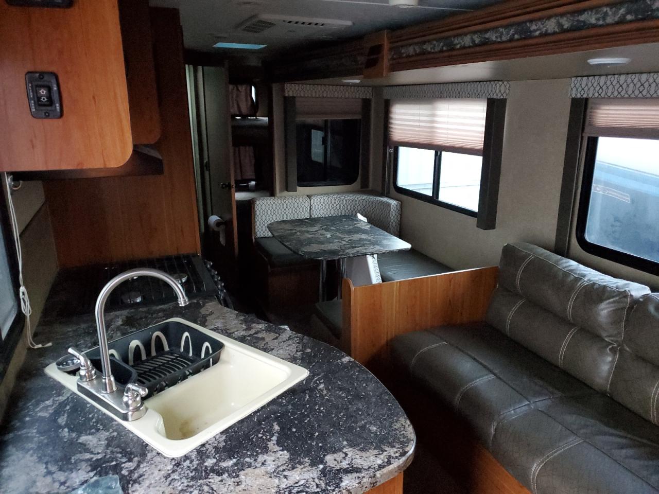 Lot #3317087988 2016 STARCRAFT CAMP TRAIL