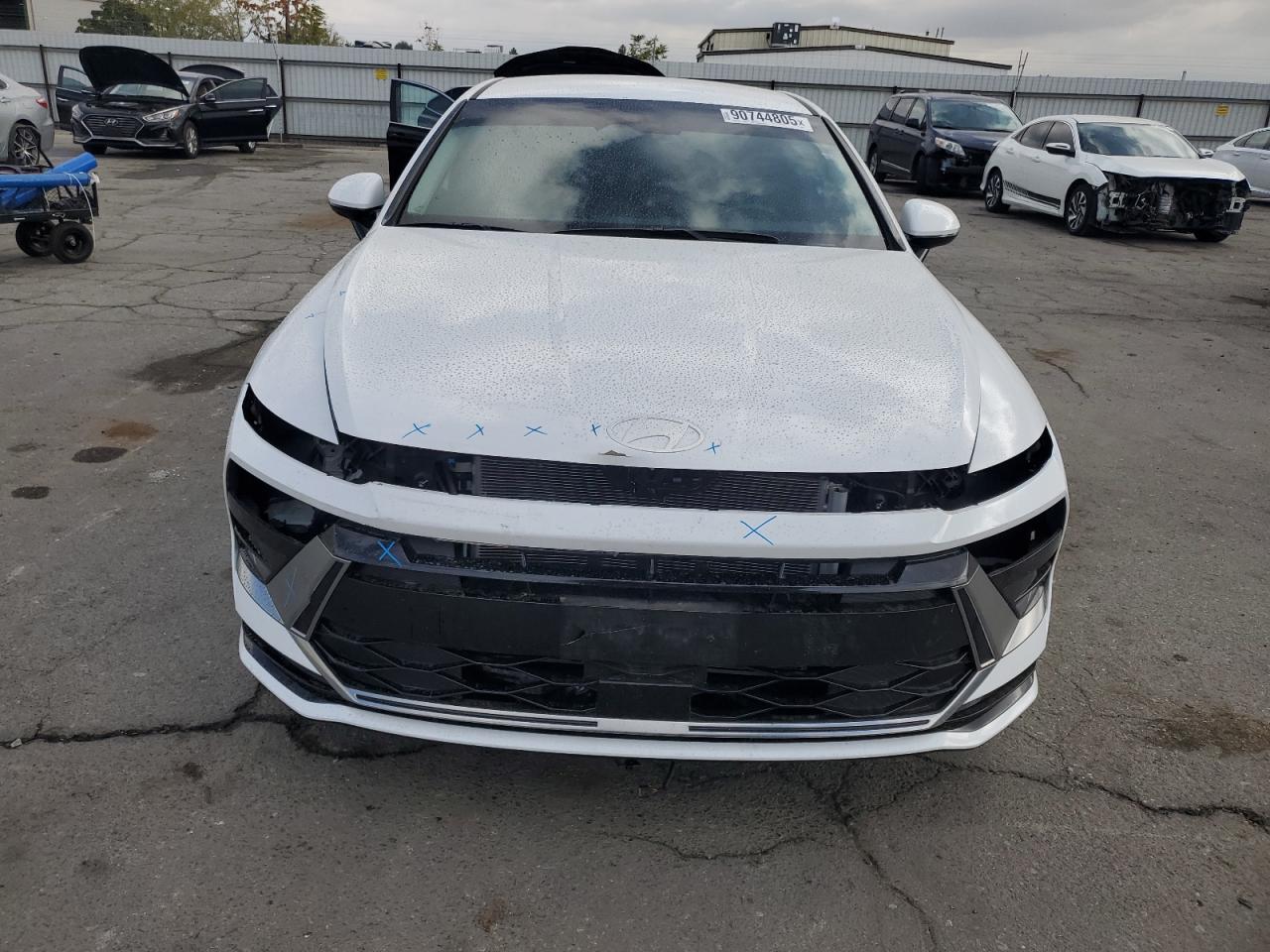 HYUNDAI SONATA HYBRID