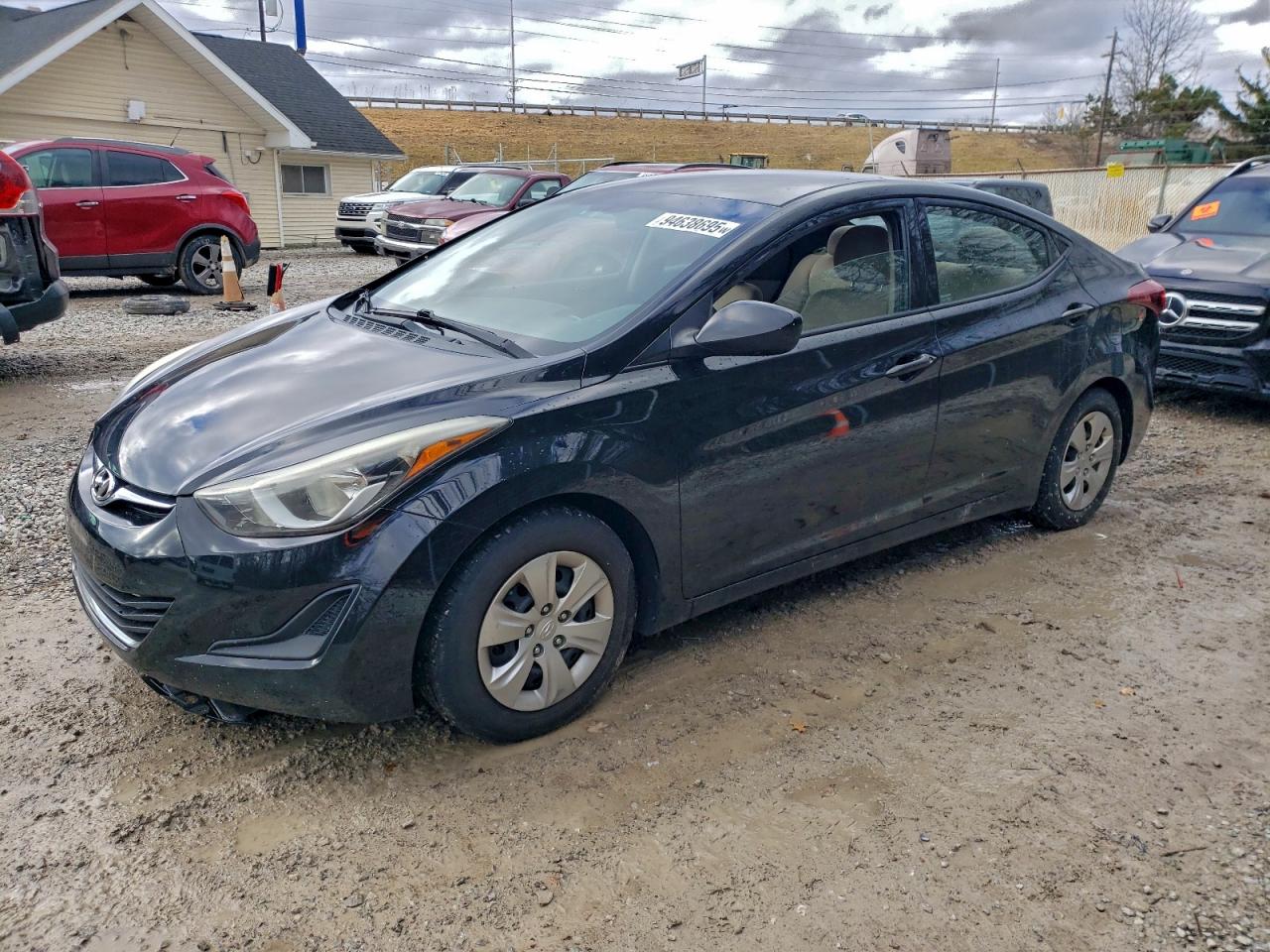 HYUNDAI ELANTRA SE