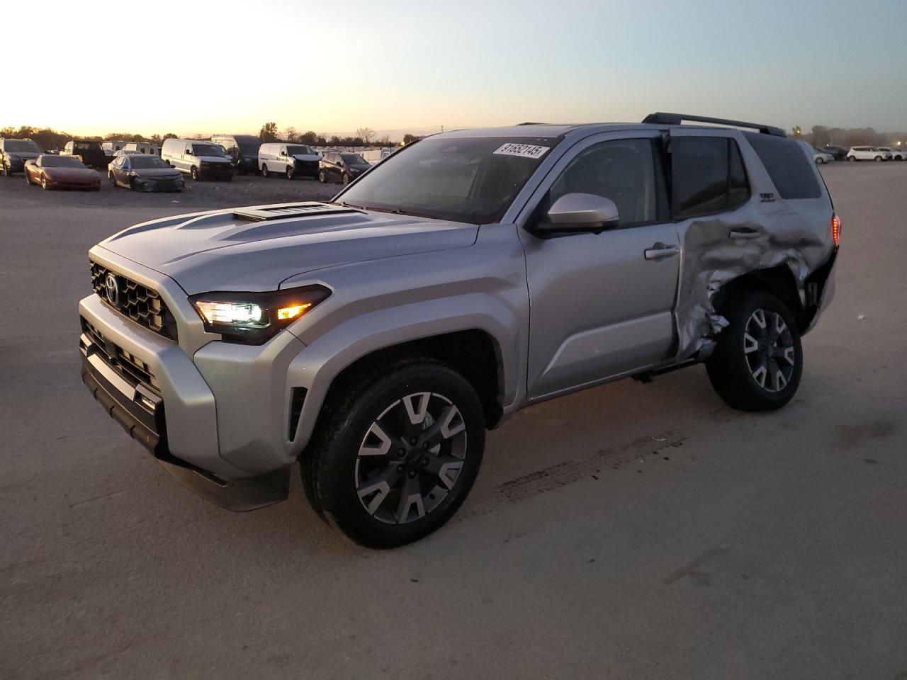 TOYOTA 4RUNNER SR5