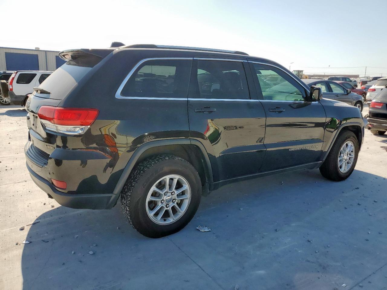 JEEP GRAND CHEROKEE LAREDO