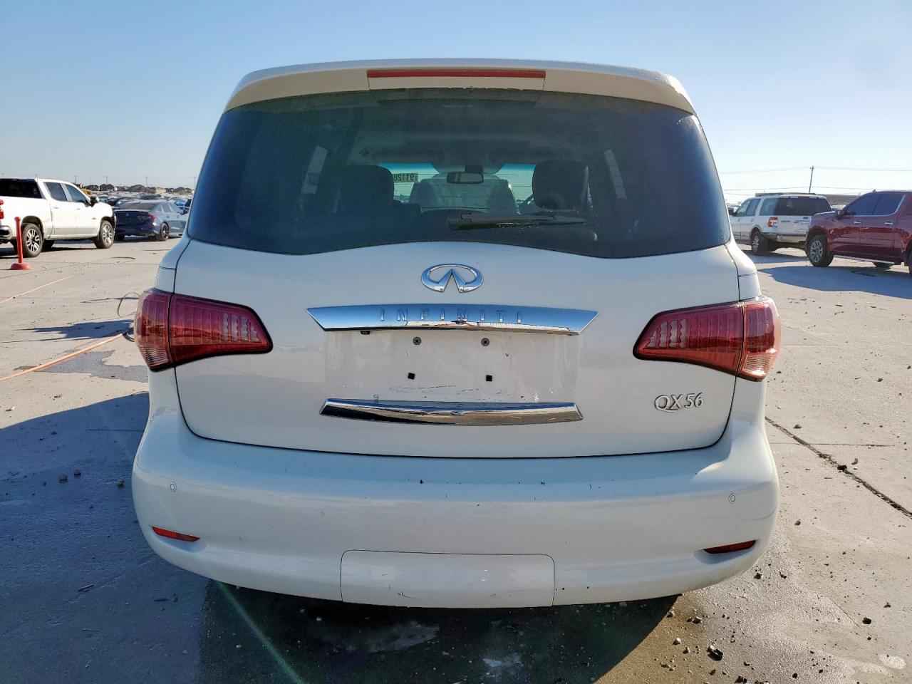 INFINITI QX56