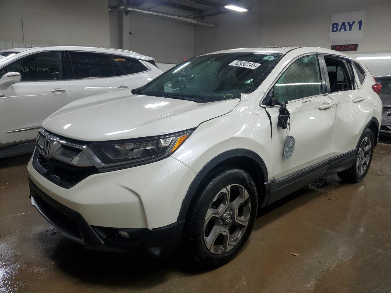 Lot #3302803912 2017 HONDA CR-V EX