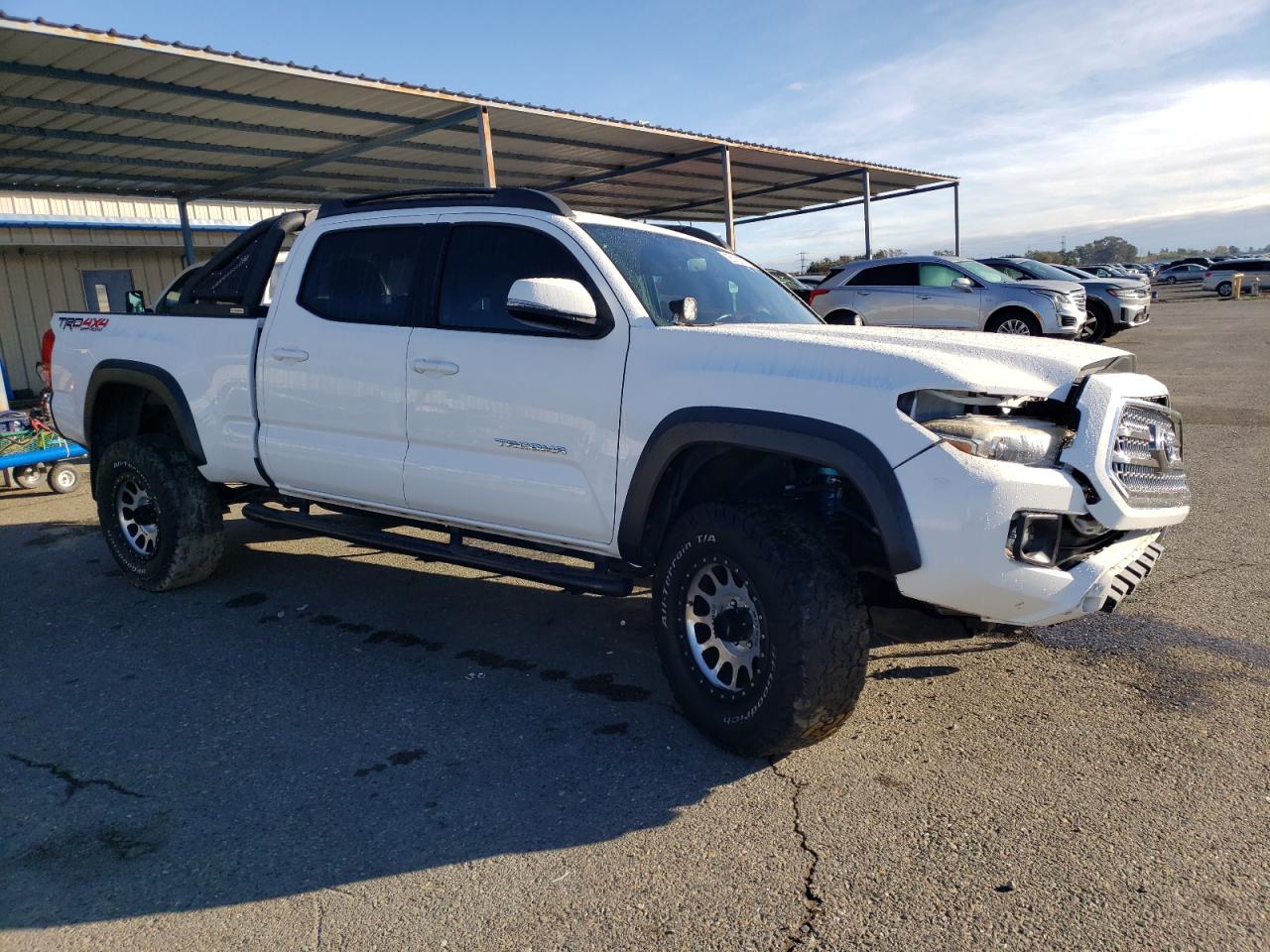 Lot #3317024088 2017 TOYOTA TACOMA DOU