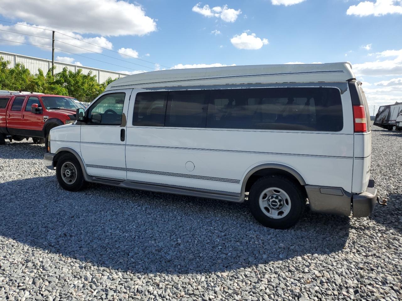 GMC SAVANA G3500 LT