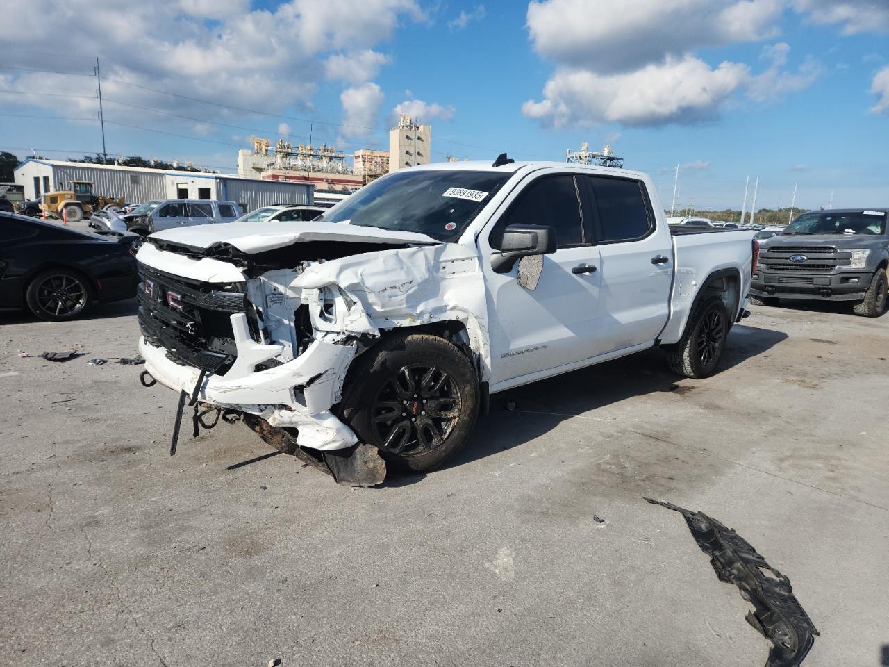 Lot #3315930113 2024 GMC SIERRA C15