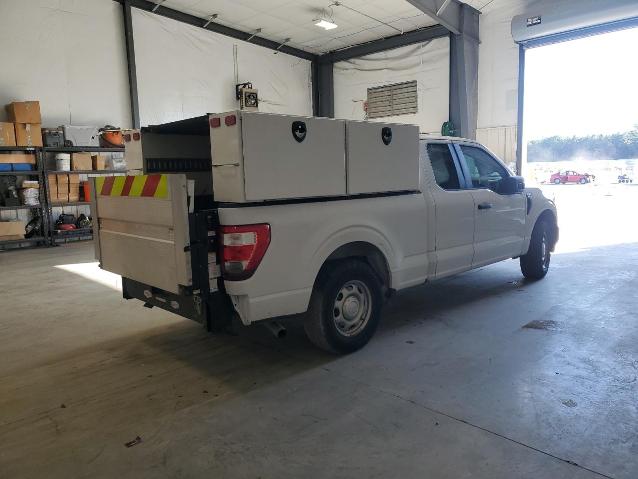 FORD F-150 SUPER CAB