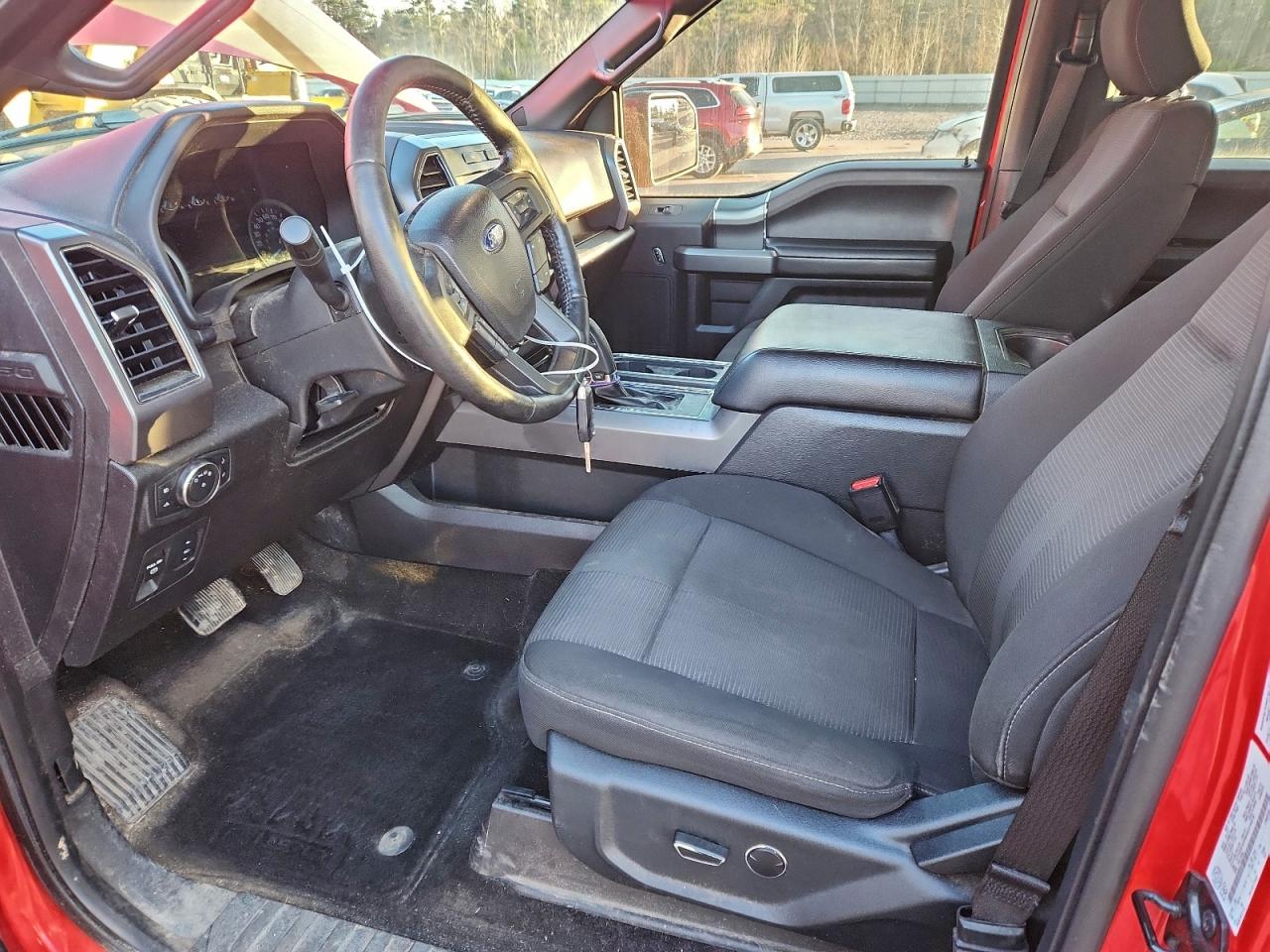 FORD F-150 SUPERCREW