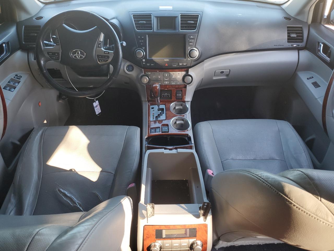 TOYOTA HIGHLANDER HYBRID LIMITED