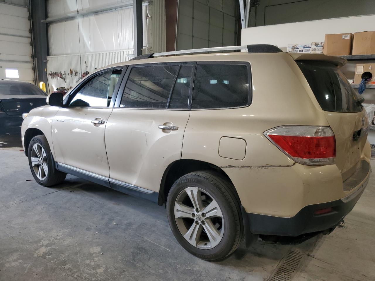 TOYOTA HIGHLANDER LIMITED