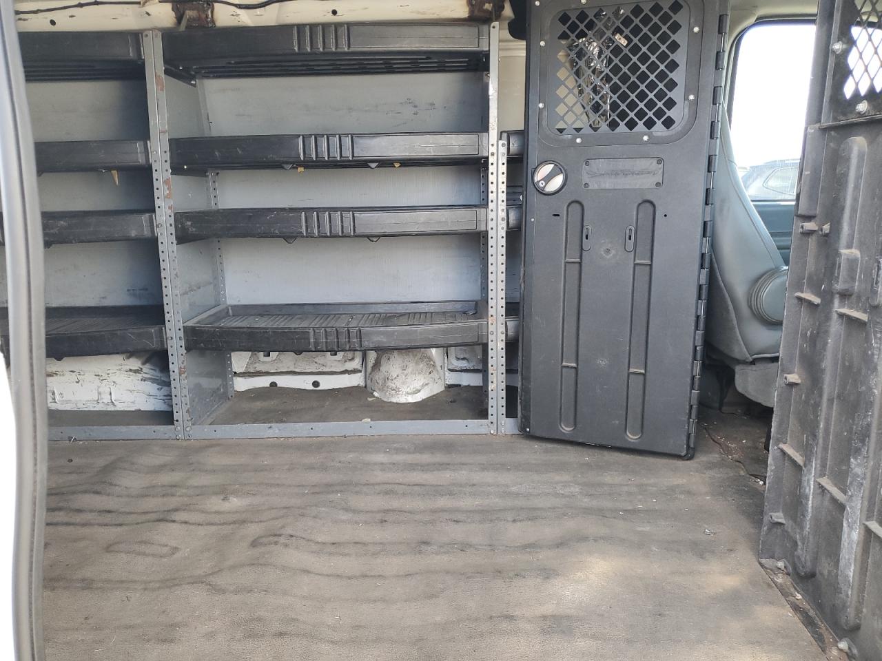 Lot #3304622438 2008 FORD E250