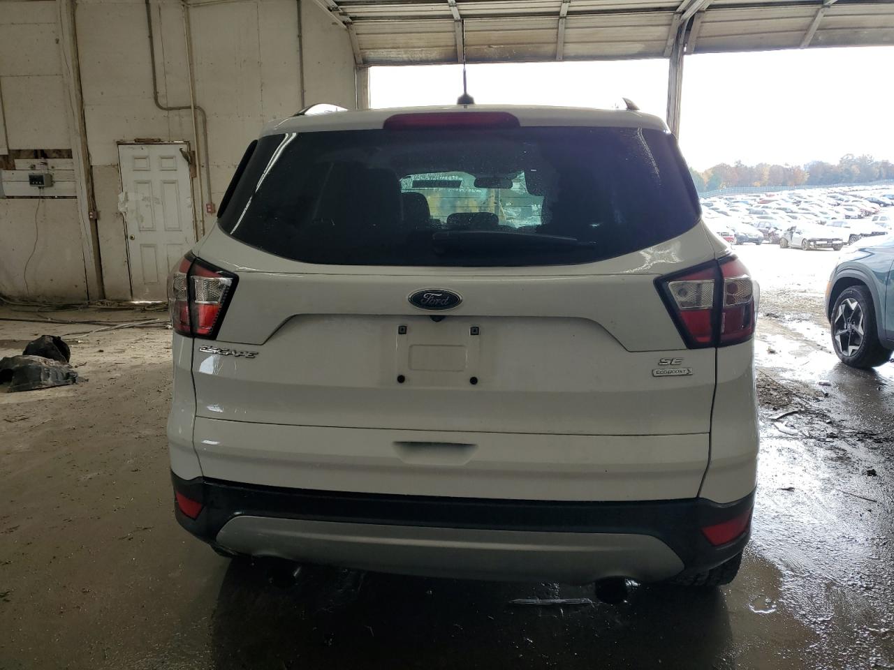 FORD ESCAPE SE