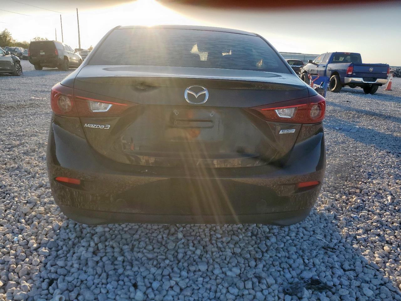 MAZDA 3 TOURING
