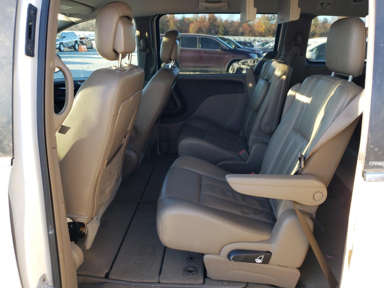 CHRYSLER TOWN & COUNTRY TOURING