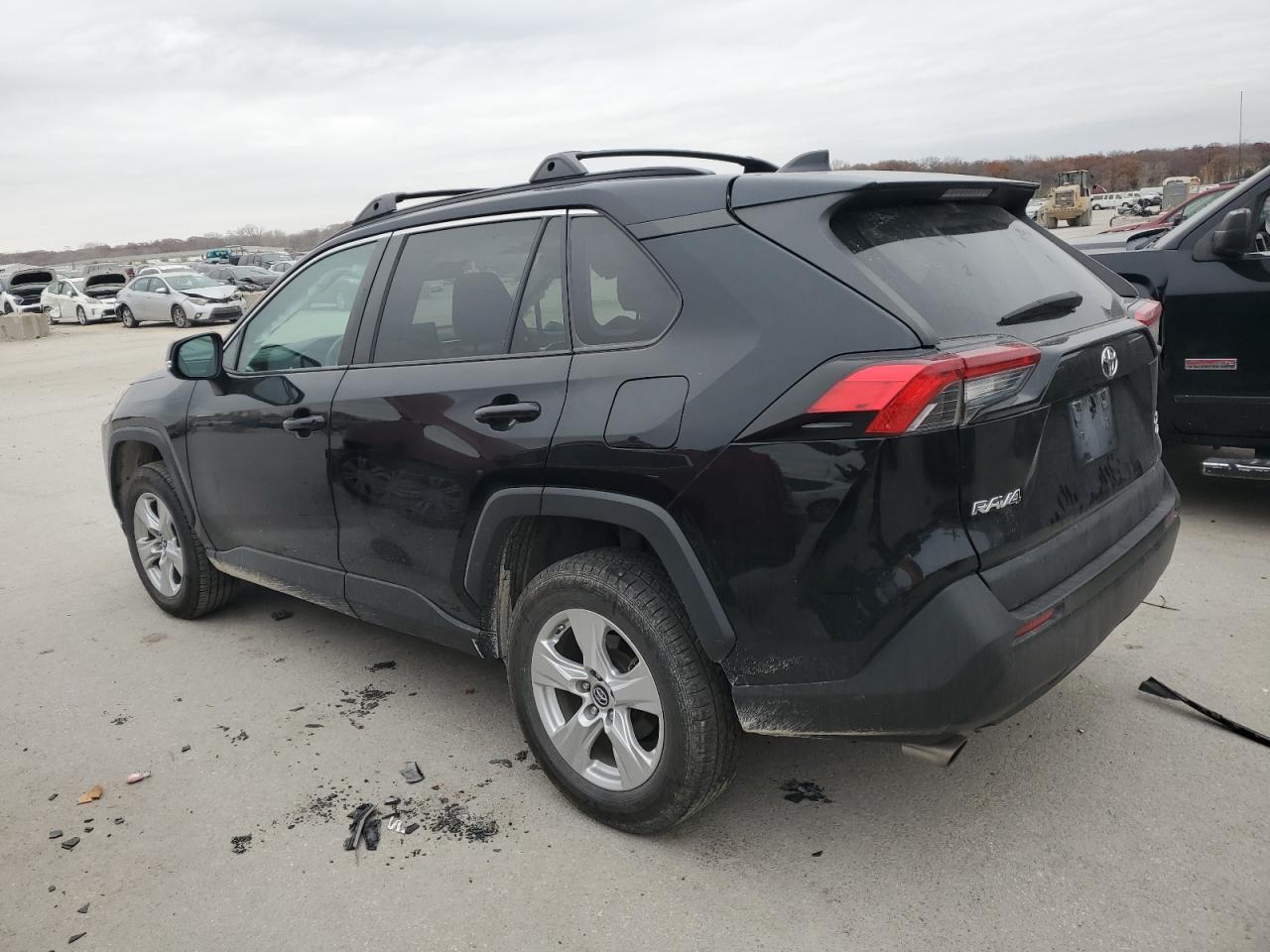 TOYOTA RAV4 XLE
