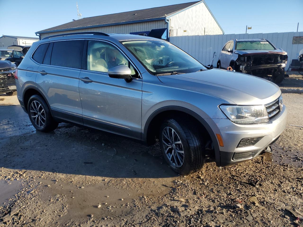 VOLKSWAGEN TIGUAN SE