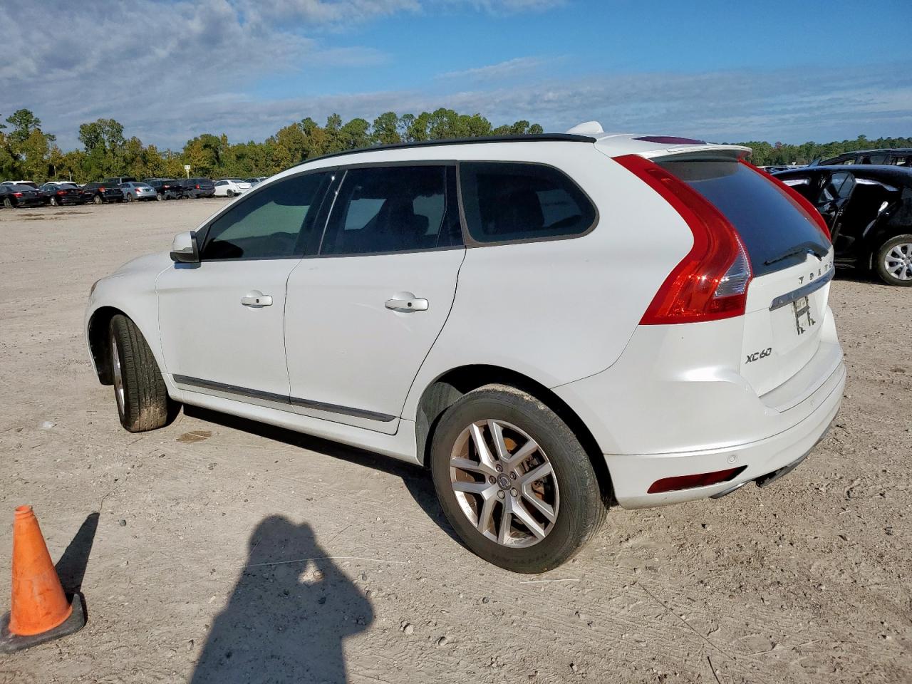 VOLVO XC60 T5