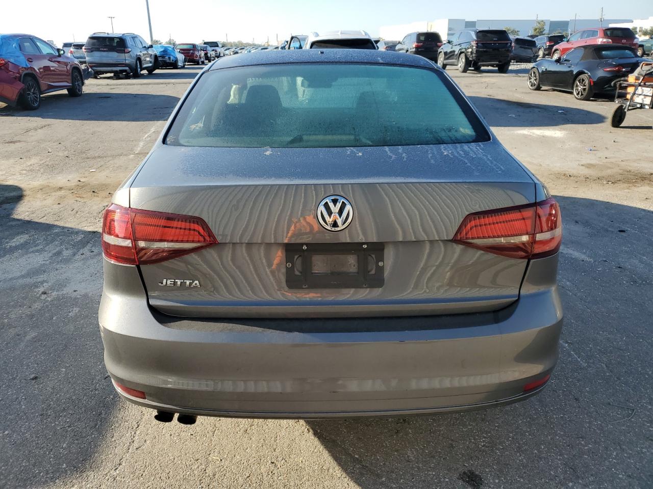 VOLKSWAGEN JETTA S