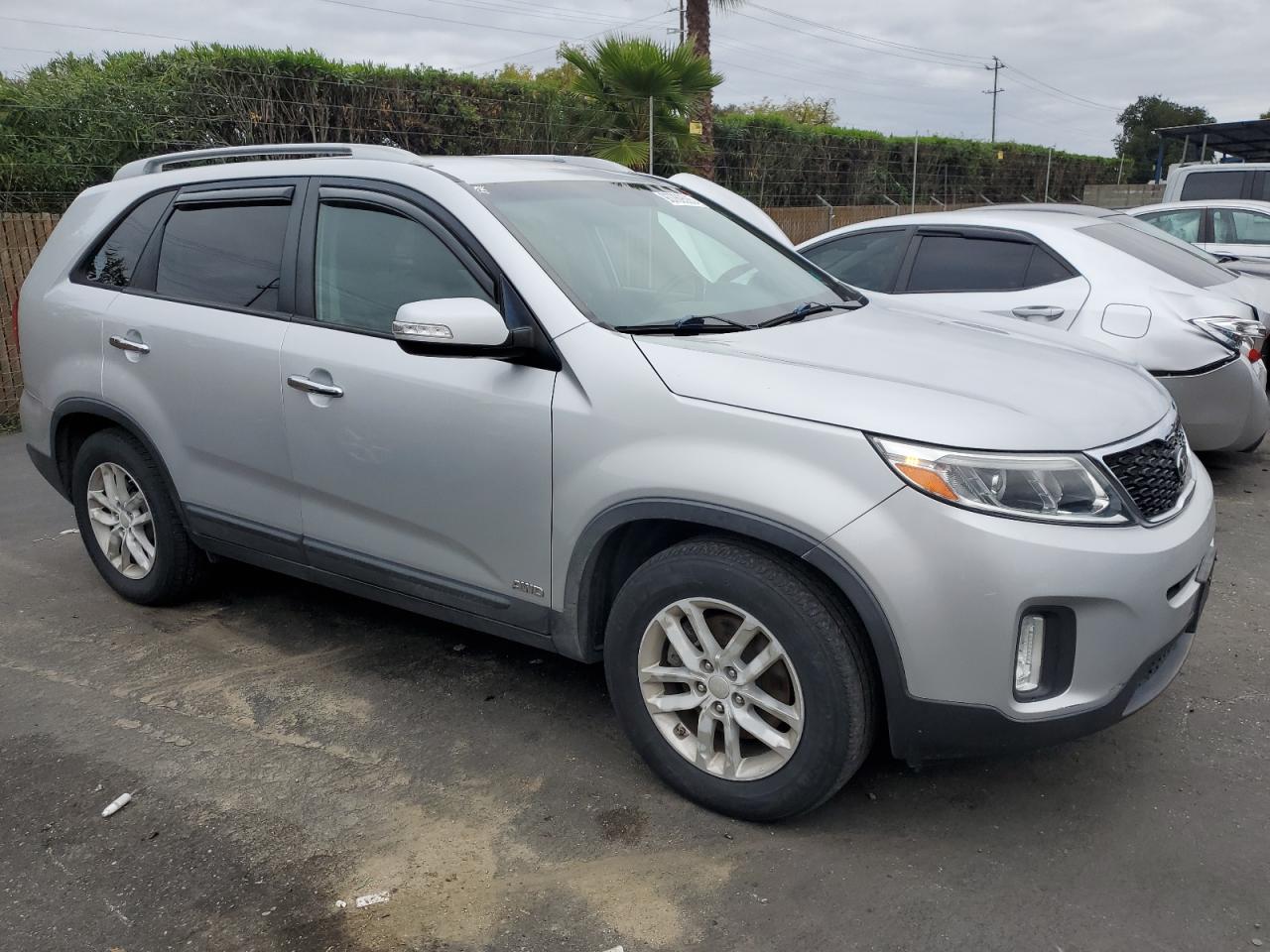 KIA SORENTO LX