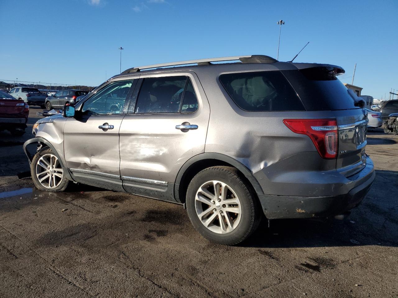 FORD EXPLORER XLT