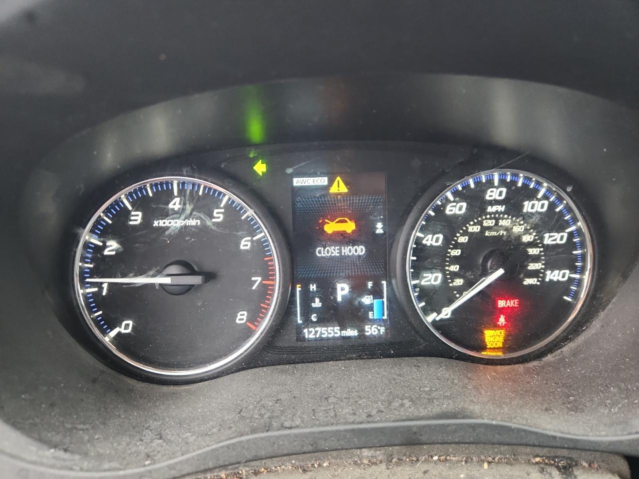 MITSUBISHI OUTLANDER SE