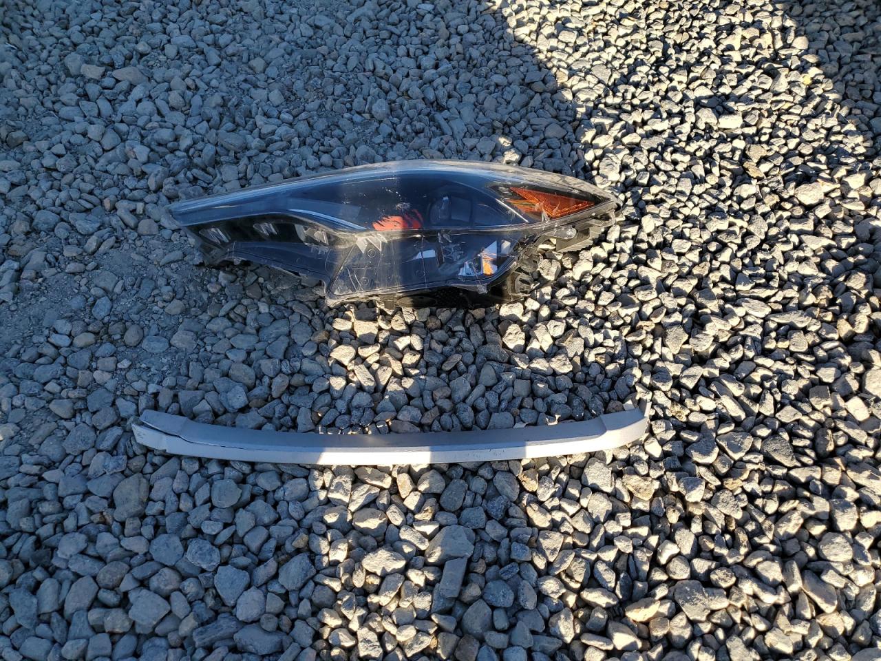 TOYOTA COROLLA CROSS XLE