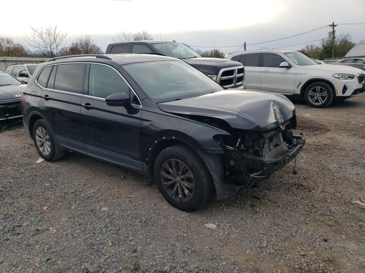 VOLKSWAGEN TIGUAN SE