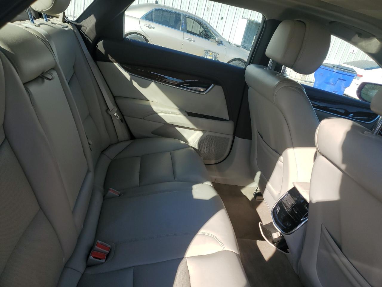 CADILLAC XTS LUXURY COLLECTION