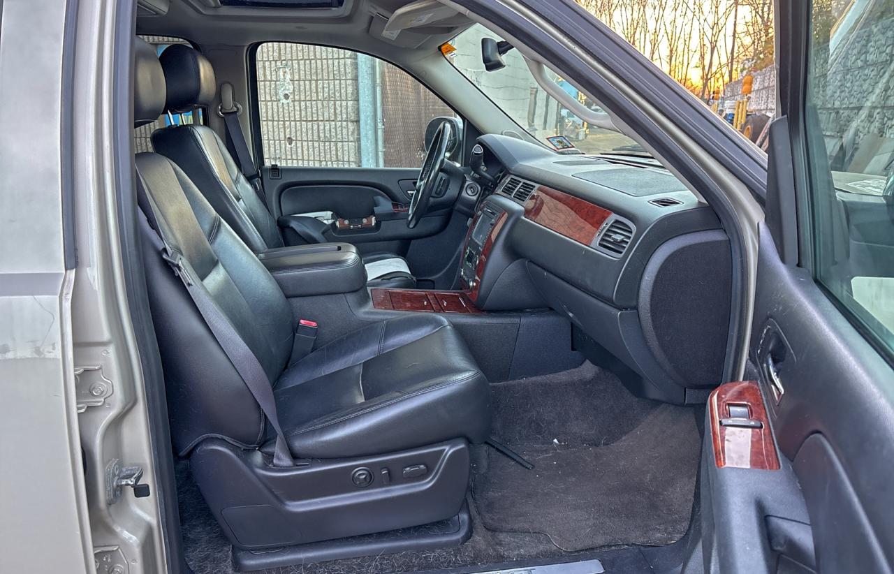 CHEVROLET TAHOE K1500 LTZ