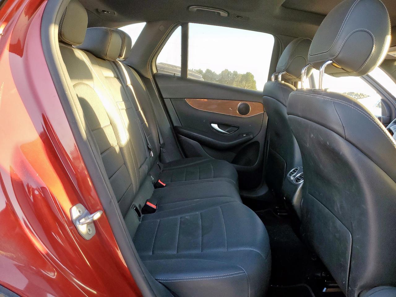 MERCEDES-BENZ GLC-CLASS 300