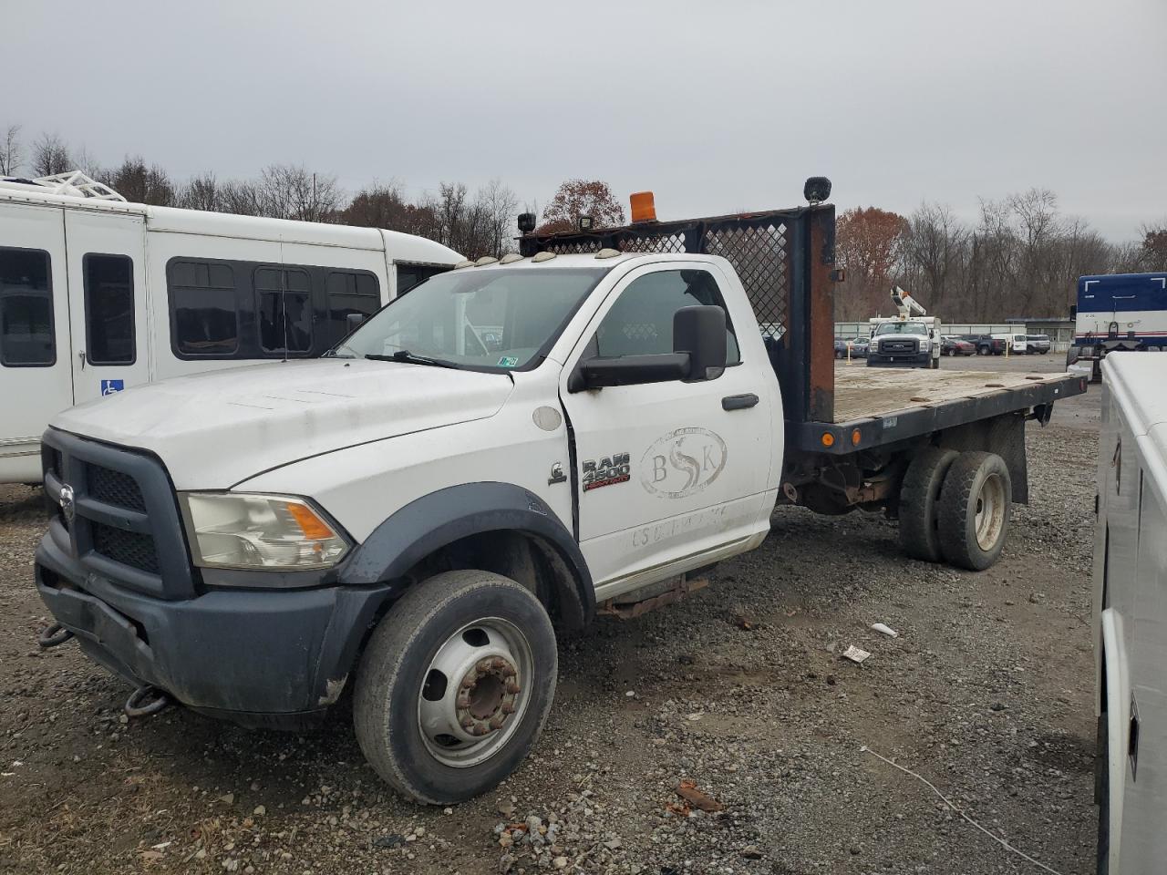 Lot #3291492917 2015 RAM 4500