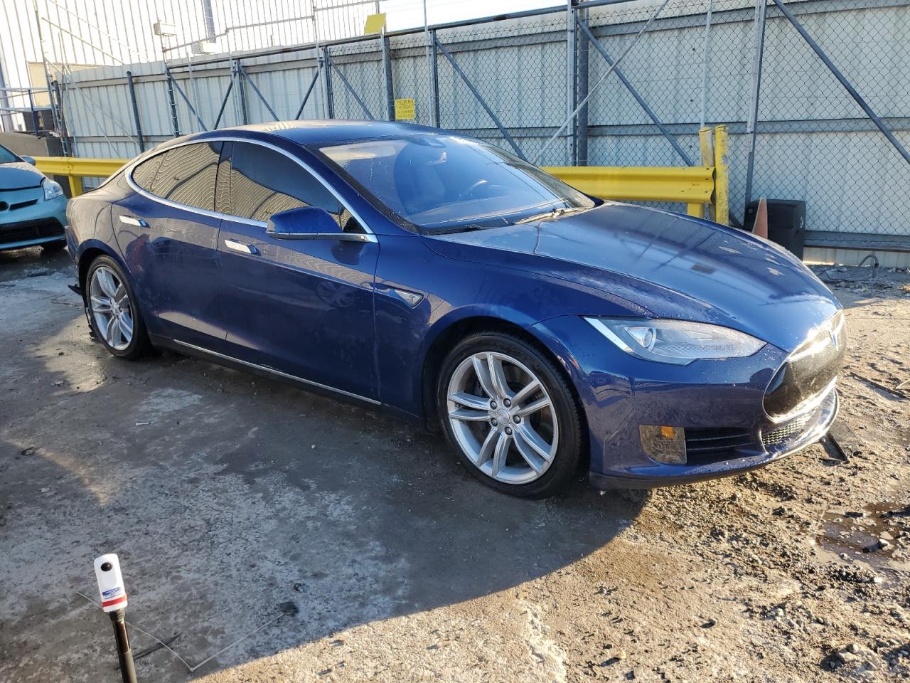 TESLA MODEL S 90D