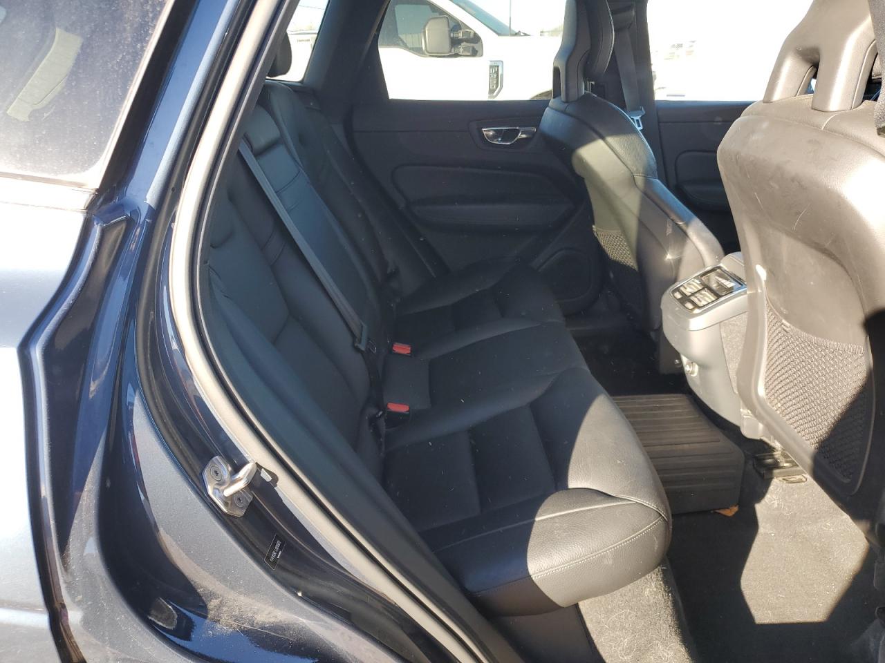 VOLVO XC60 T5 INSCRIPTION