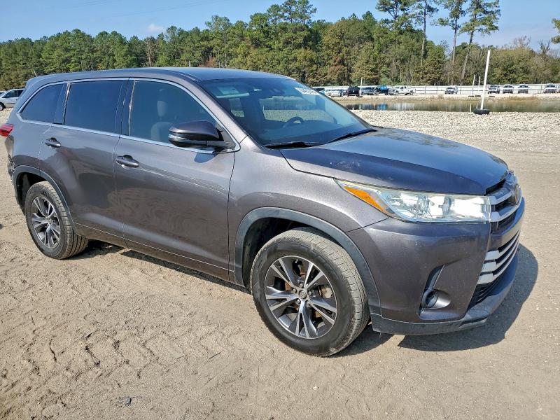 2017 TOYOTA HIGHLANDER #3297069492