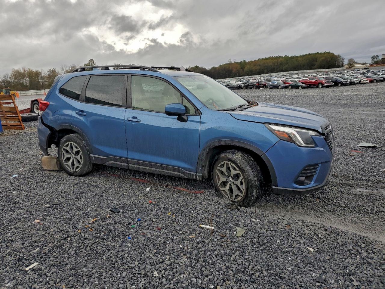 SUBARU FORESTER PREMIUM