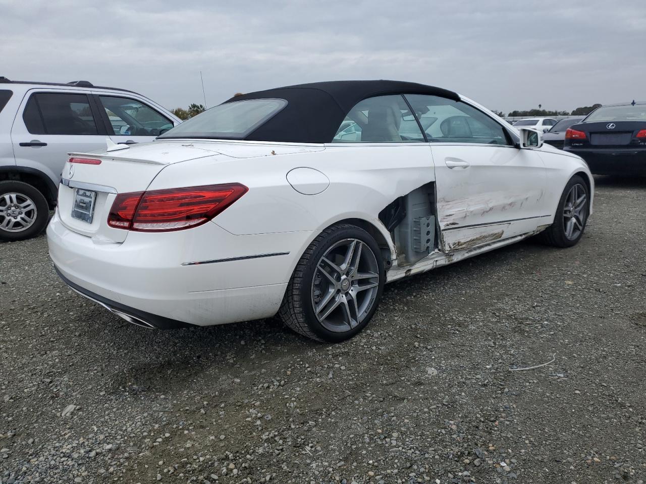 MERCEDES-BENZ E-CLASS 400