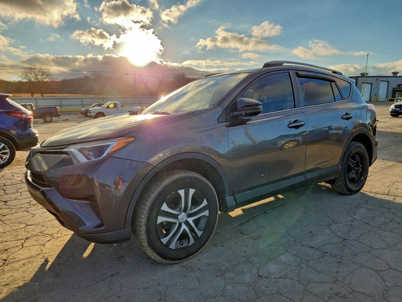 TOYOTA RAV4 LE