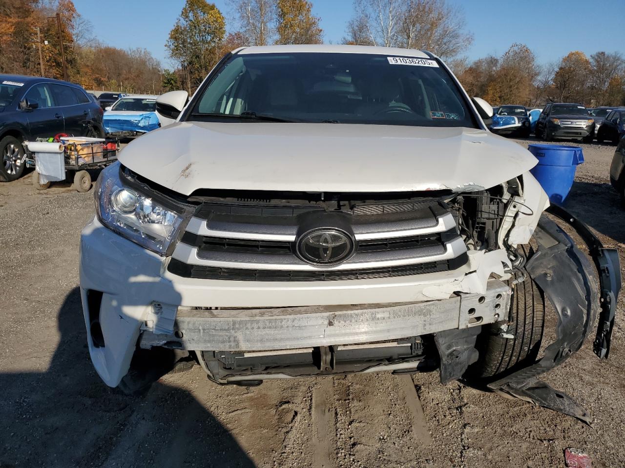 TOYOTA HIGHLANDER LE