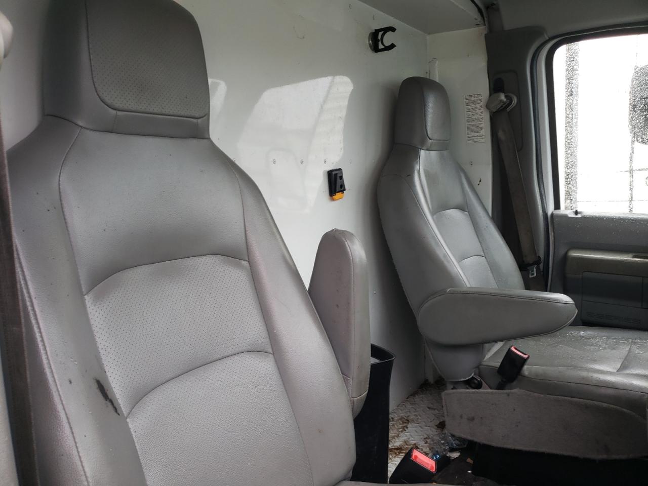 FORD ECONOLINE E350 SUPER DUTY CUTAWAY VAN