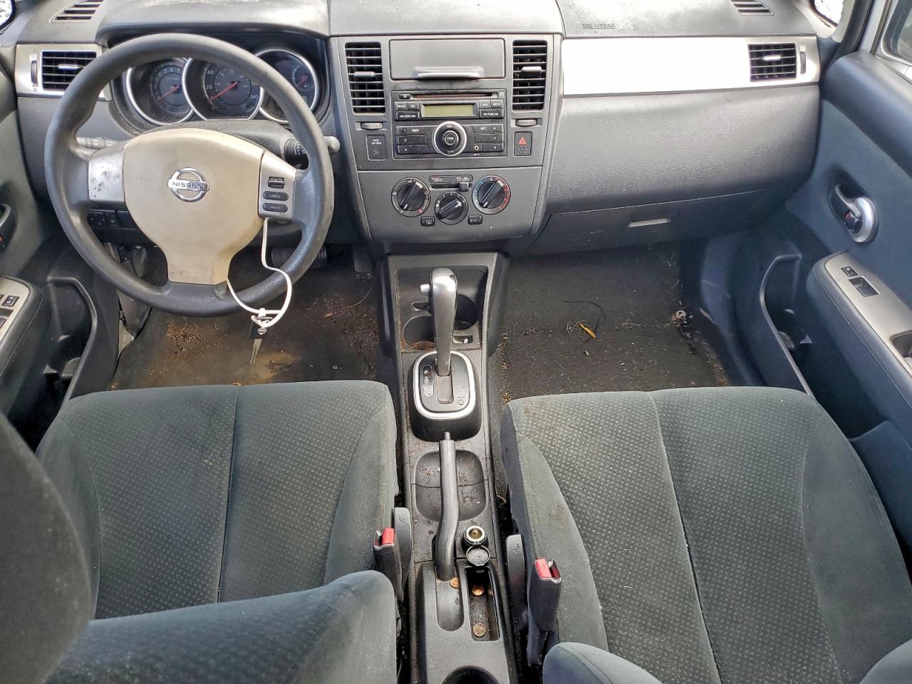 NISSAN VERSA S